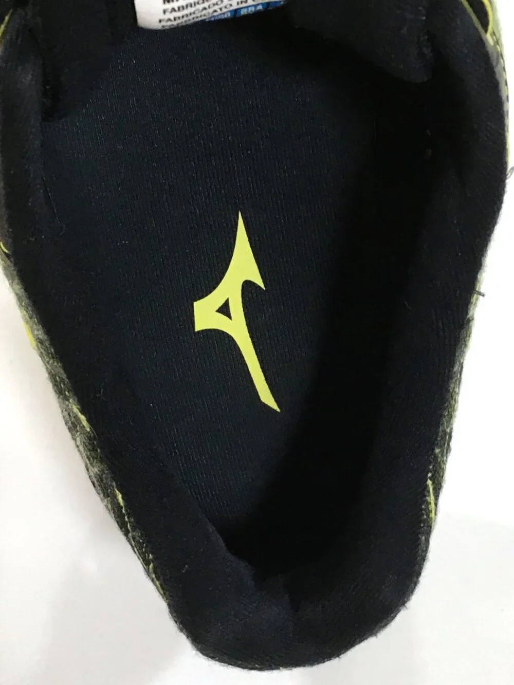 Mizuno Wave Prophecy 4 Running Shoes Mens Size 9 Black Yellow J1GC150012